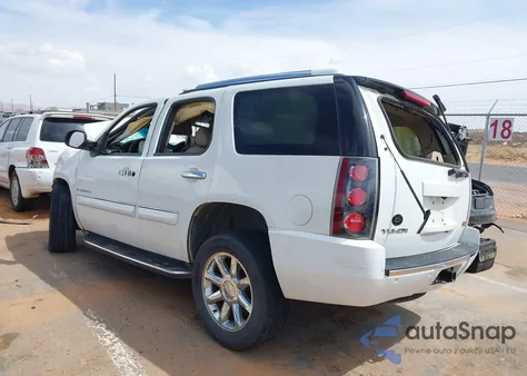 2007 GMC Yukon Denali z USA, uszkodzony, nr VIN 1GKFK63817J243799